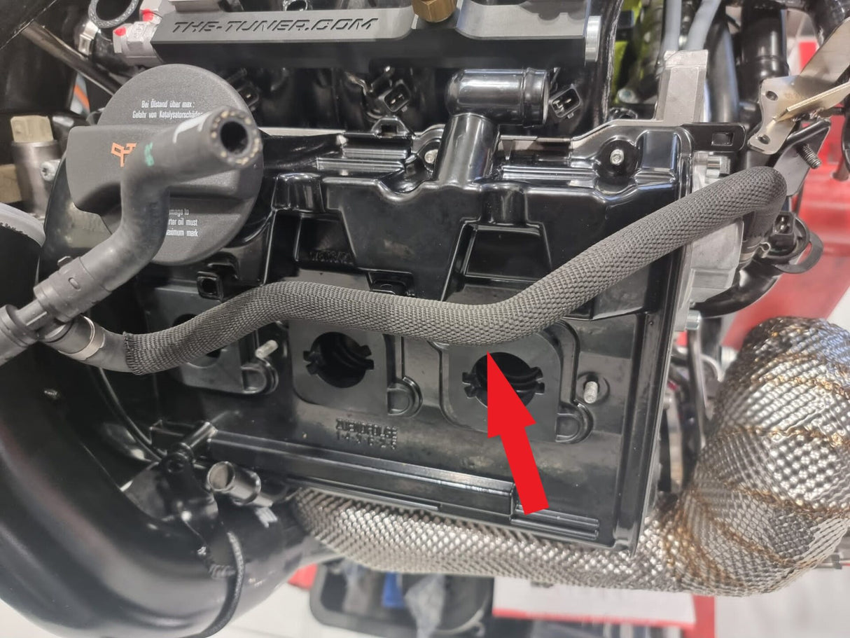 THE Tuner - Wąż chłodzenia wody od rury łączącej głowice do zbiorniczka wyrównawczego - RS4 - S4 - B5