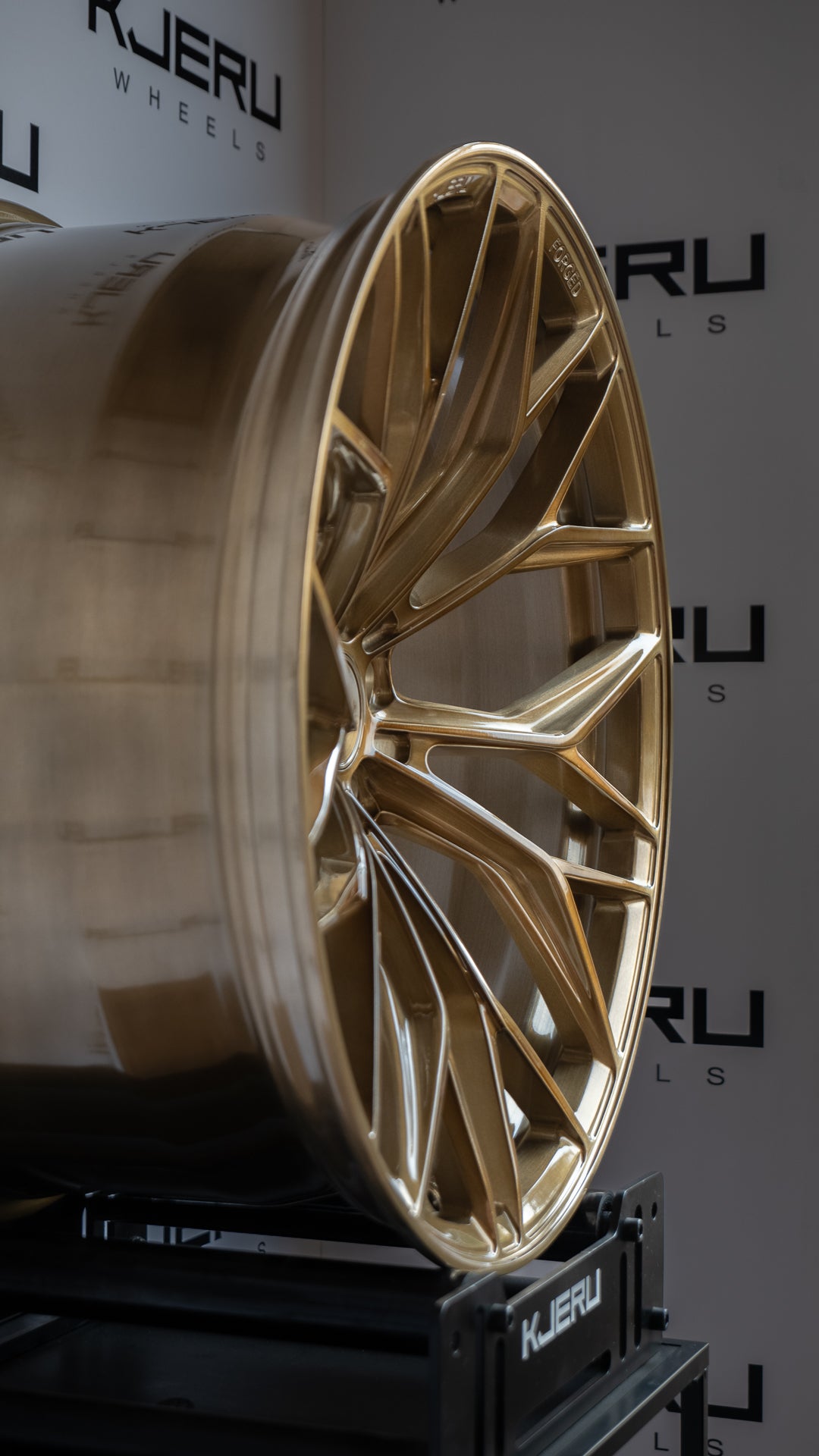 POLSKIE PODWÓRKO - Kute felgi KJERU FORGED - BMW M3/M4 G80 G82