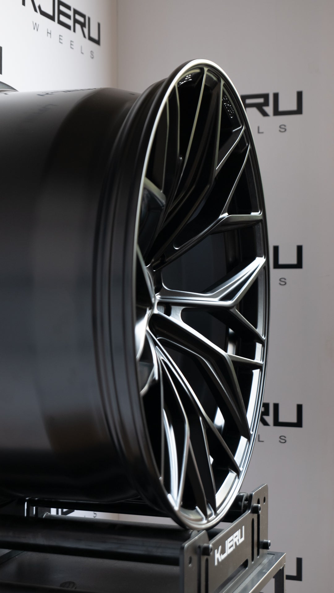 POLSKIE PODWÓRKO - Kute felgi KJERU FORGED - BMW M3/M4 G80 G82