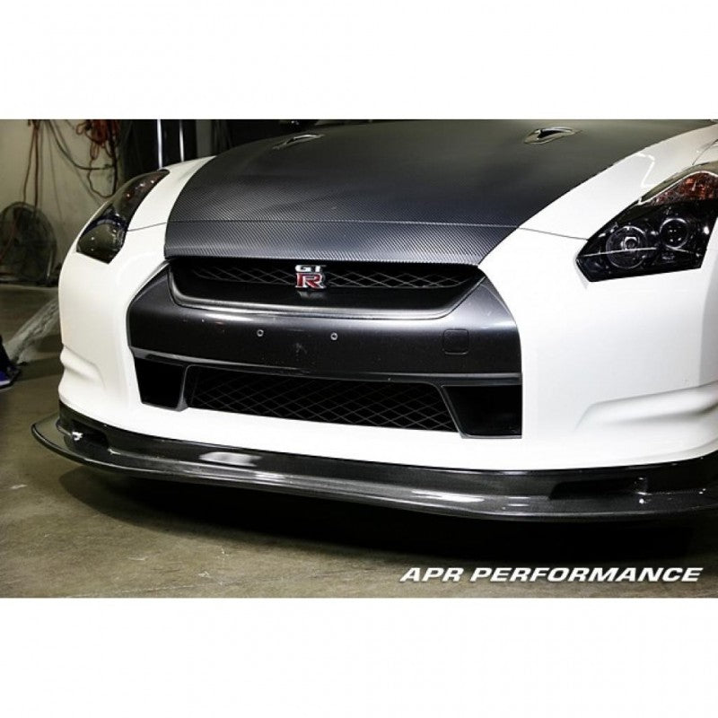 APR Performance - Karbonowa dokładka zderzaka przód - Nissan GTR R35 2008-2011