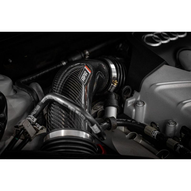 APR - Karbonowa rura układu dolotowego - Audi S4 / S5 (B8) | Q5 / SQ5 (8R) 3.0 V6T