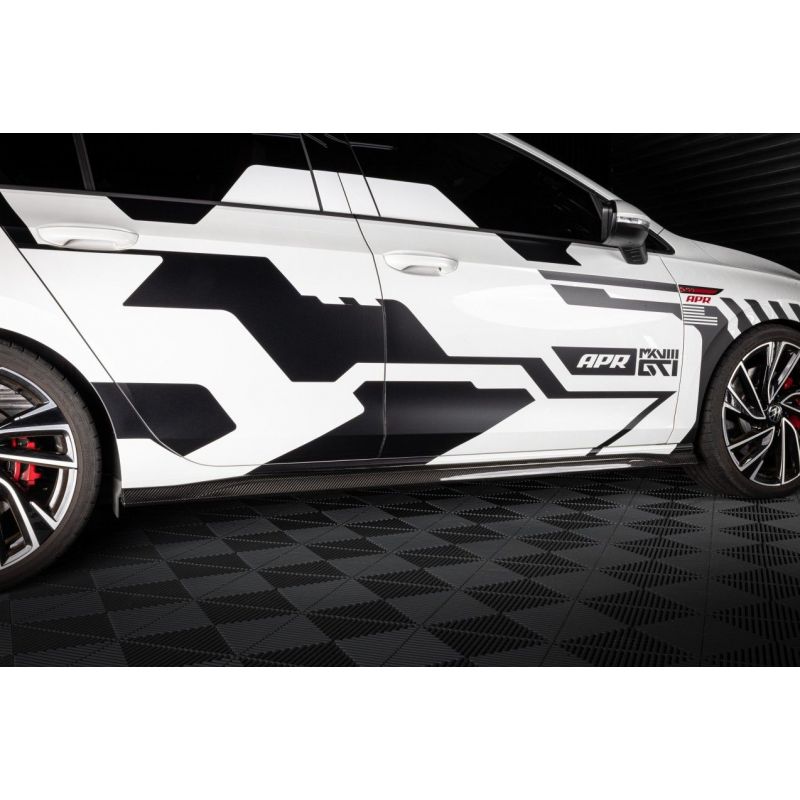 APR - Karbonowe progi - VW Golf GTI Mk8