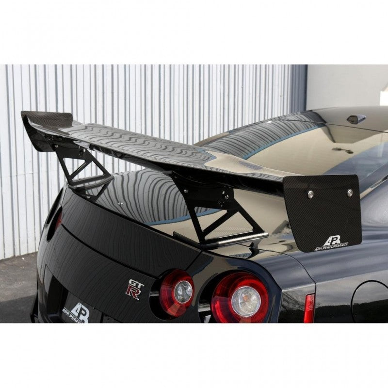 APR Performance - Karbonowy, regulowany spojler - GTC-500 Nissan GTR R35 2008+
