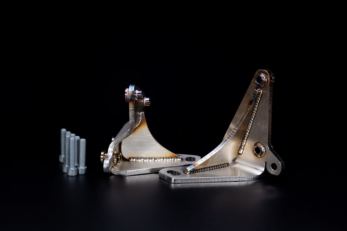 THE Tuner – Mocowania Skrzyni Biegów - Prawe - Stal nierdzewna - RS4 - S4 - B5