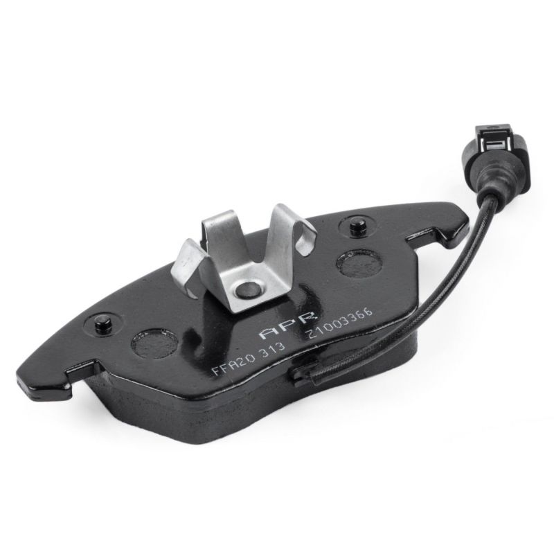 APR - Sportowe Klocki Hamulcowe - Przód