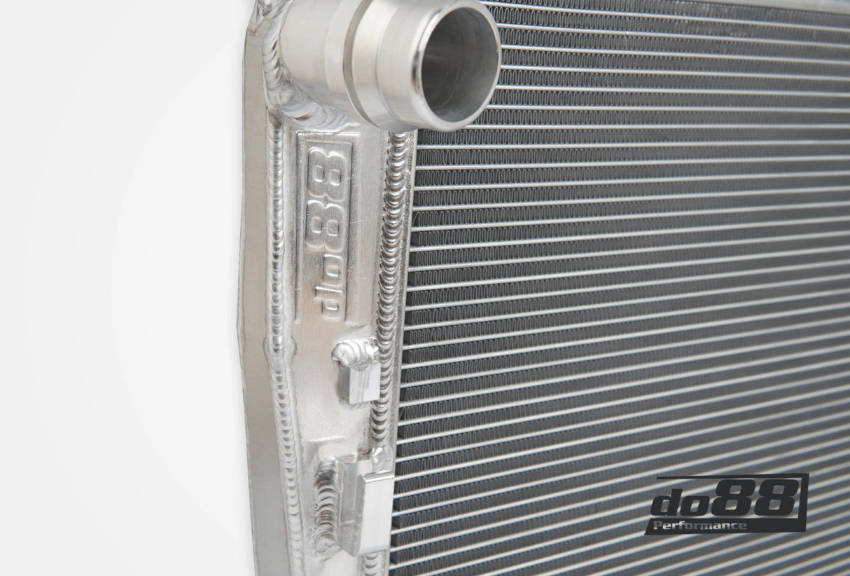 do88  - Chłodnica - BMW Seria 1,3 X1 135i 335i 35i N55 2010-2013 (E9X E8X)