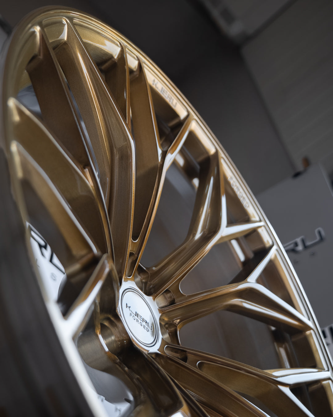 POLSKIE PODWÓRKO - Kute felgi KJERU FORGED - BMW M3/M4 G80 G82