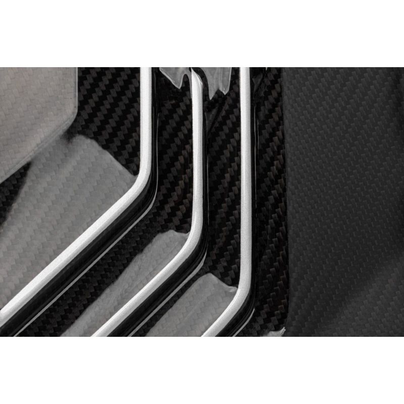 APR - Karbonowa Pokrywa Silnika - 2.9T V6 / 3.0T V6 / 4.0T V8 SUV