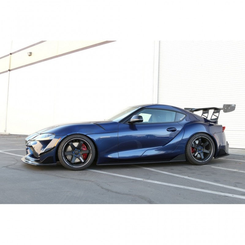 APR Performance - Karbonowe progi - Toyota Supra A90